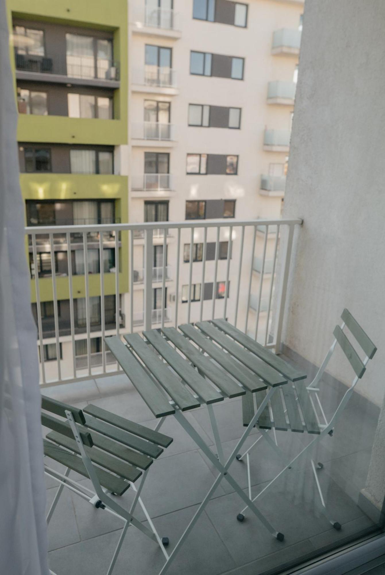 Royal Blue Property Oradea Ngoại thất bức ảnh