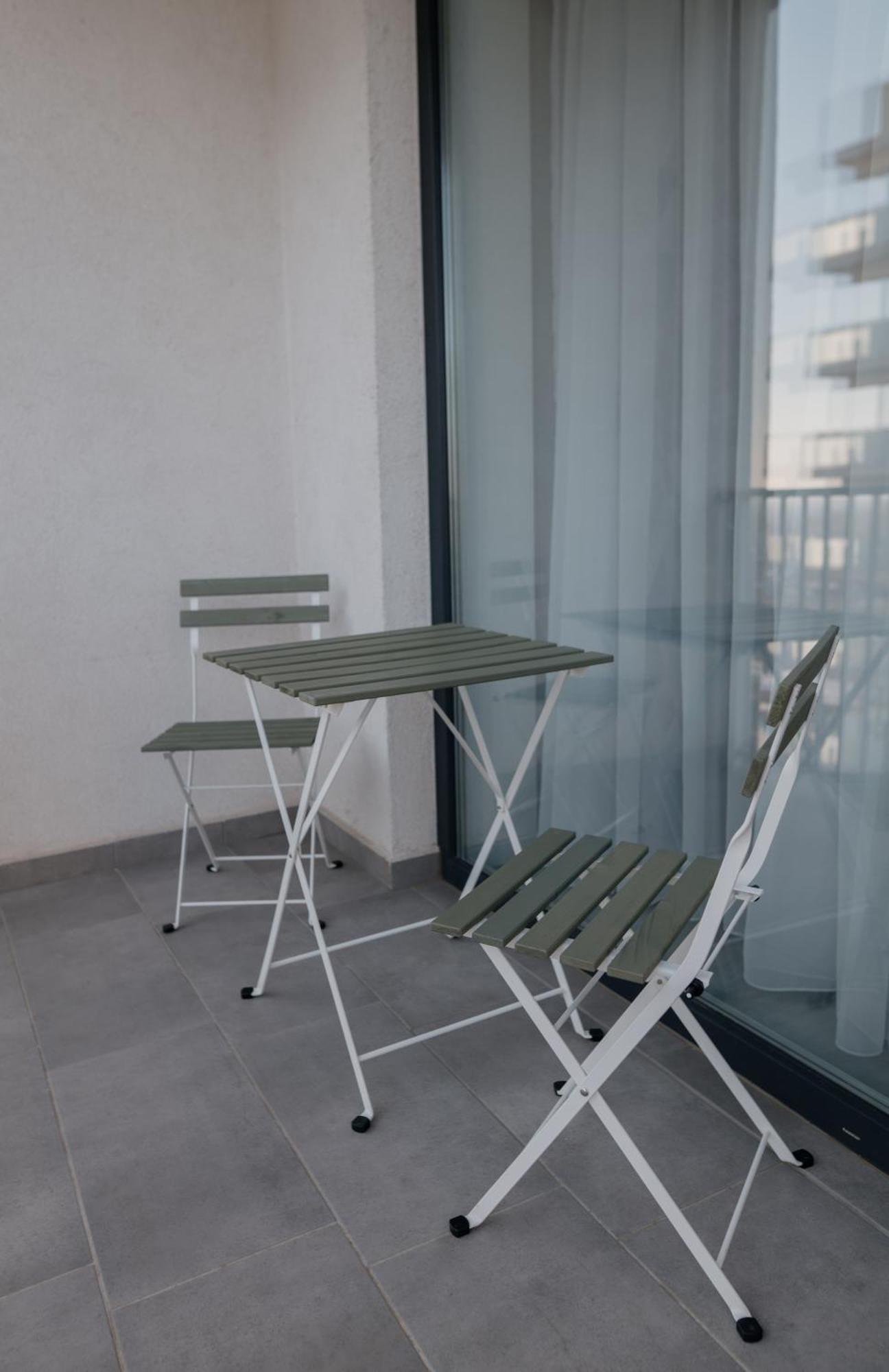 Royal Blue Property Oradea Ngoại thất bức ảnh